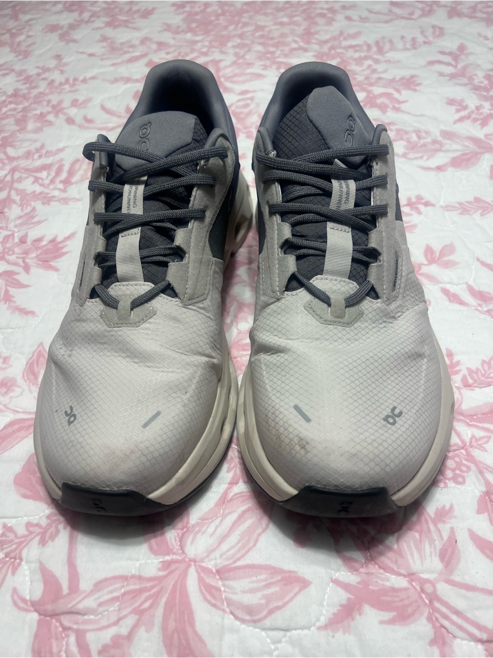 Light Gray and Black Men's Athletic Running Shoes
